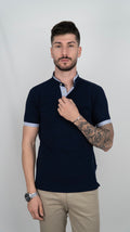 Pólo azul com canelado azul claro