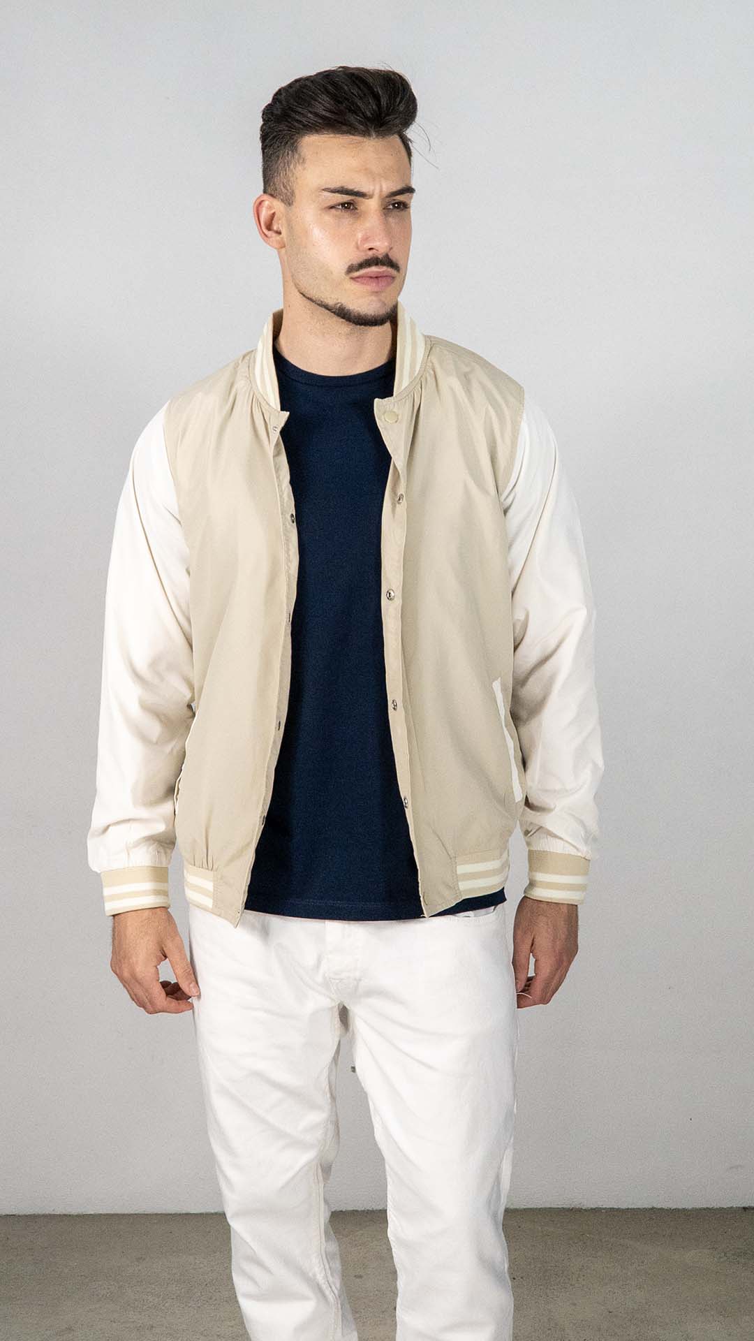 Bomber Bege