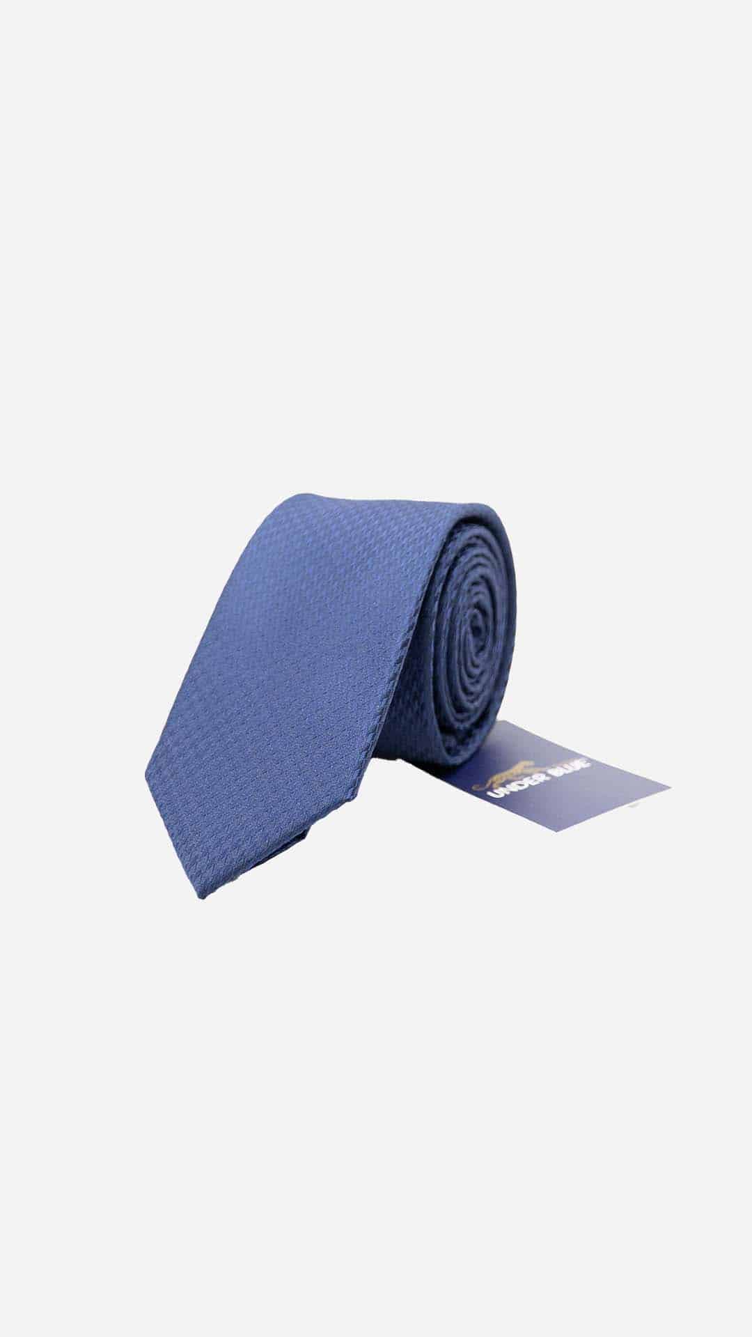 Gravata Skinny Azul Marinho com Padrão