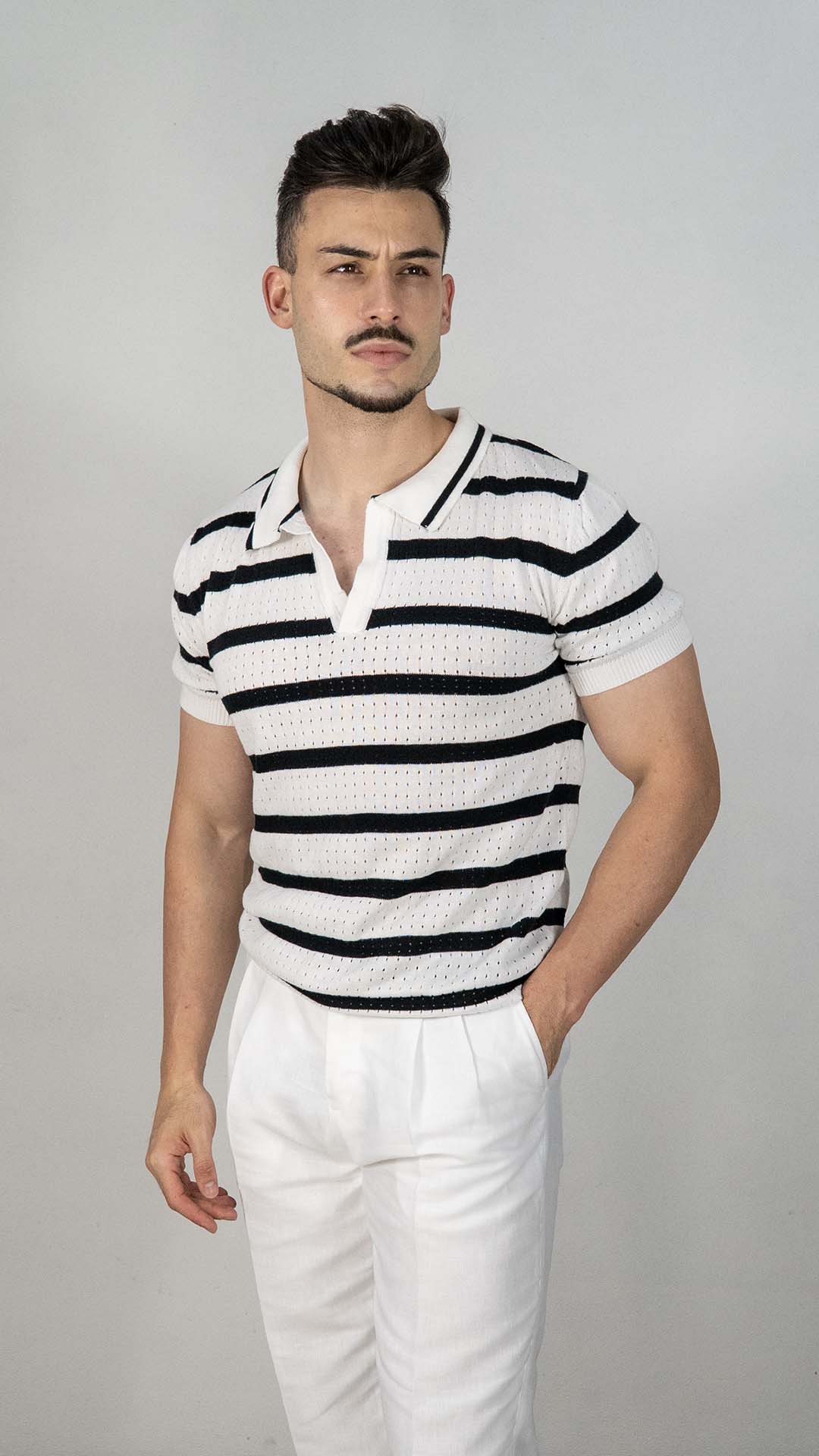 Polo Branco Com Riscas Preto