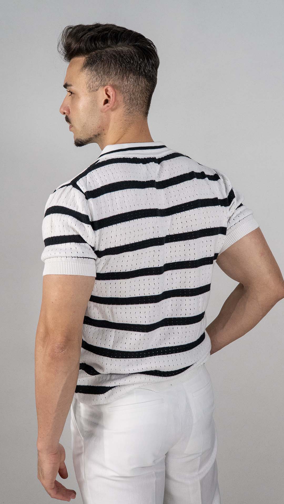 Polo Branco Com Riscas Preto