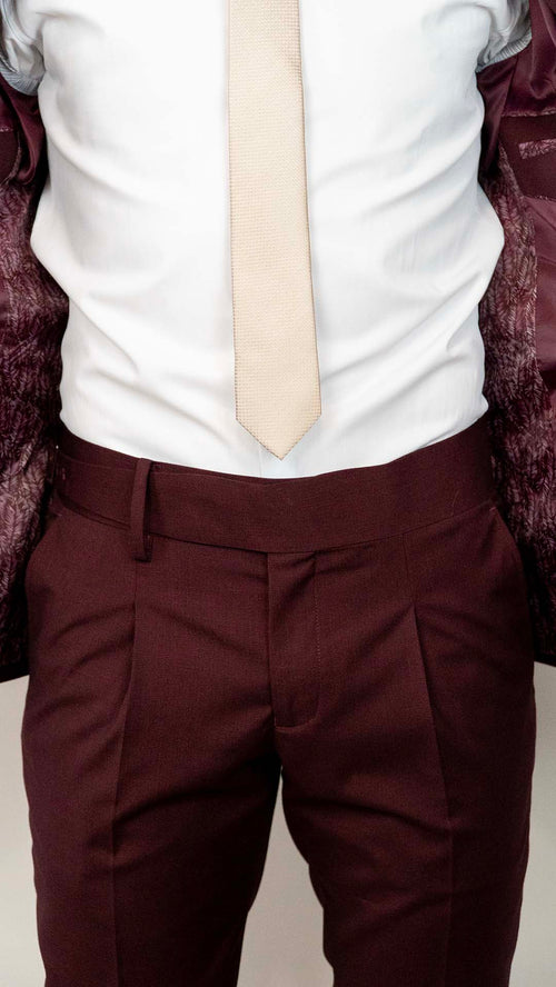 Calça de fato burgundy com fivela