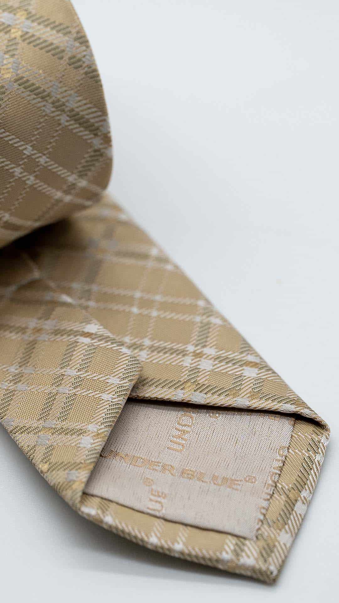Gravata Skinny Dourada com Padrão