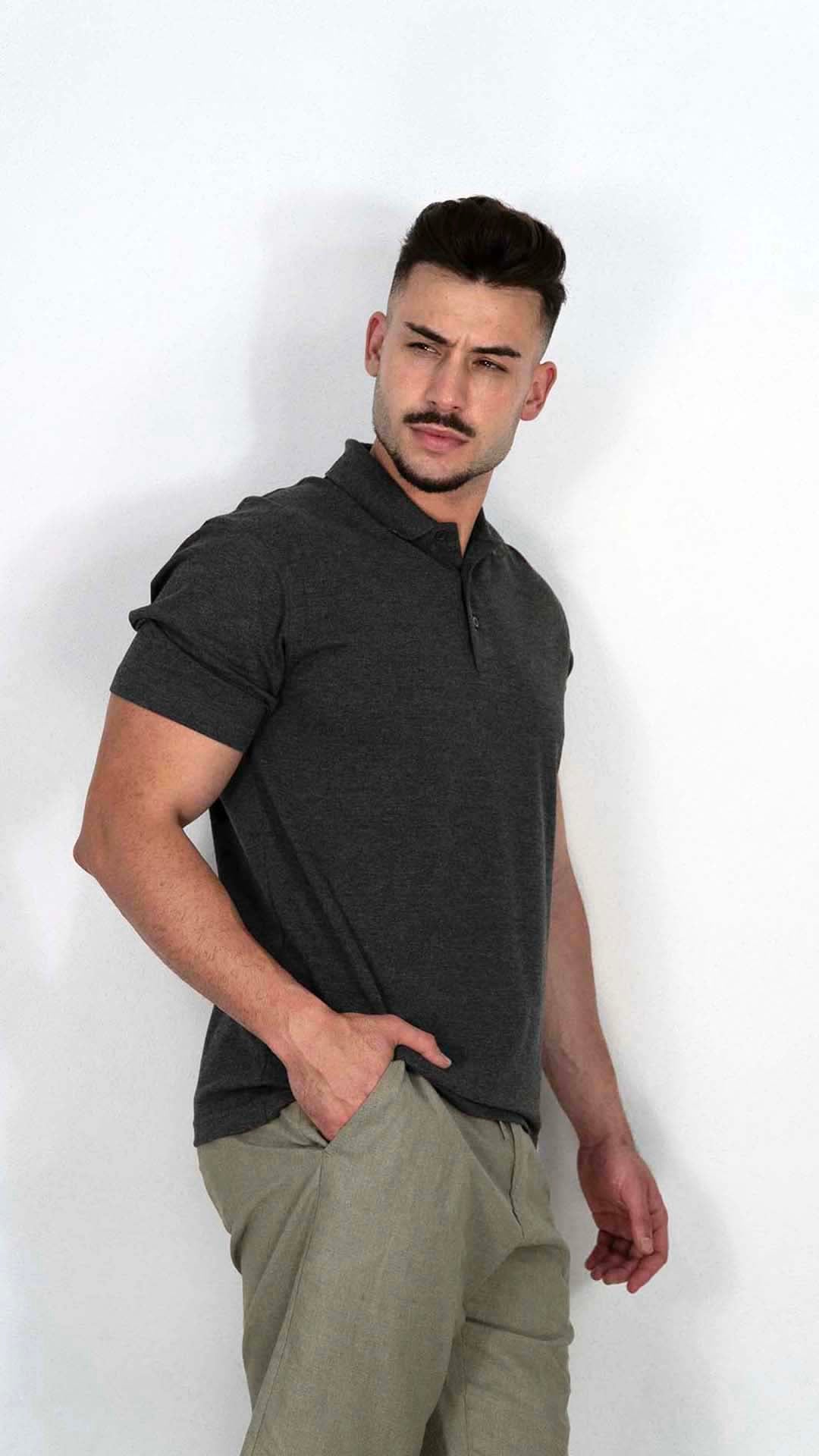 Polo Cinzento Escuro Liso