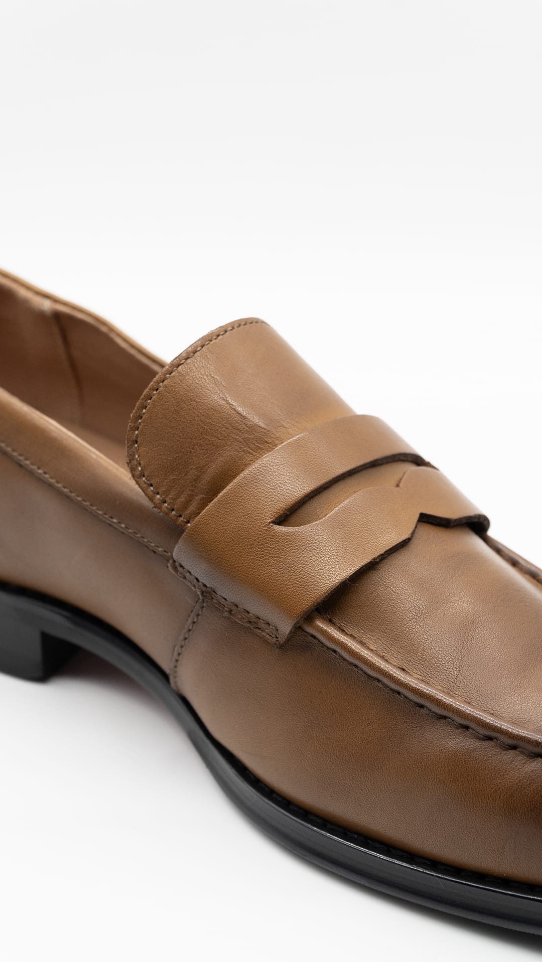 Sapato clássico camel