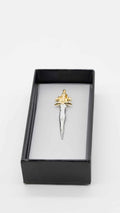 Alfinete Gravata com Detalhe Dourado