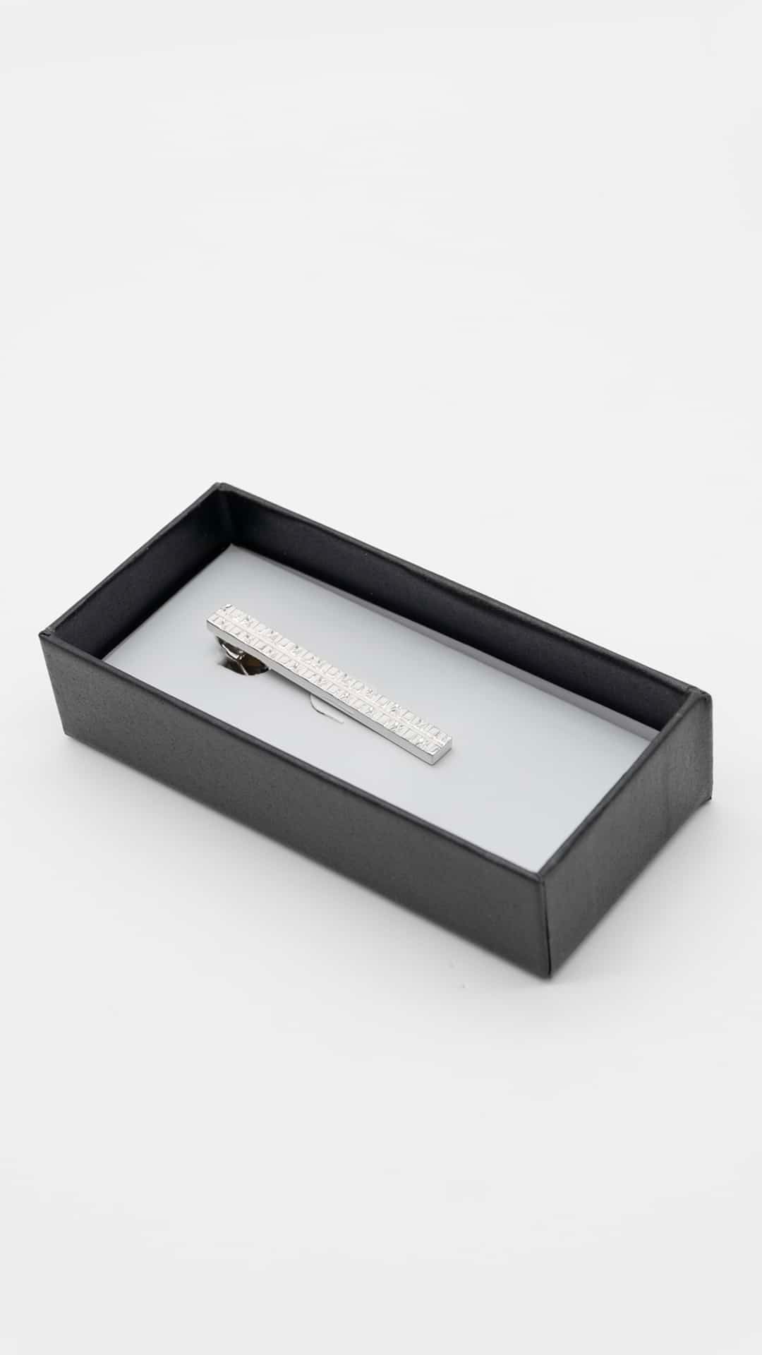 Alfinete Gravata Prateado com Padrão