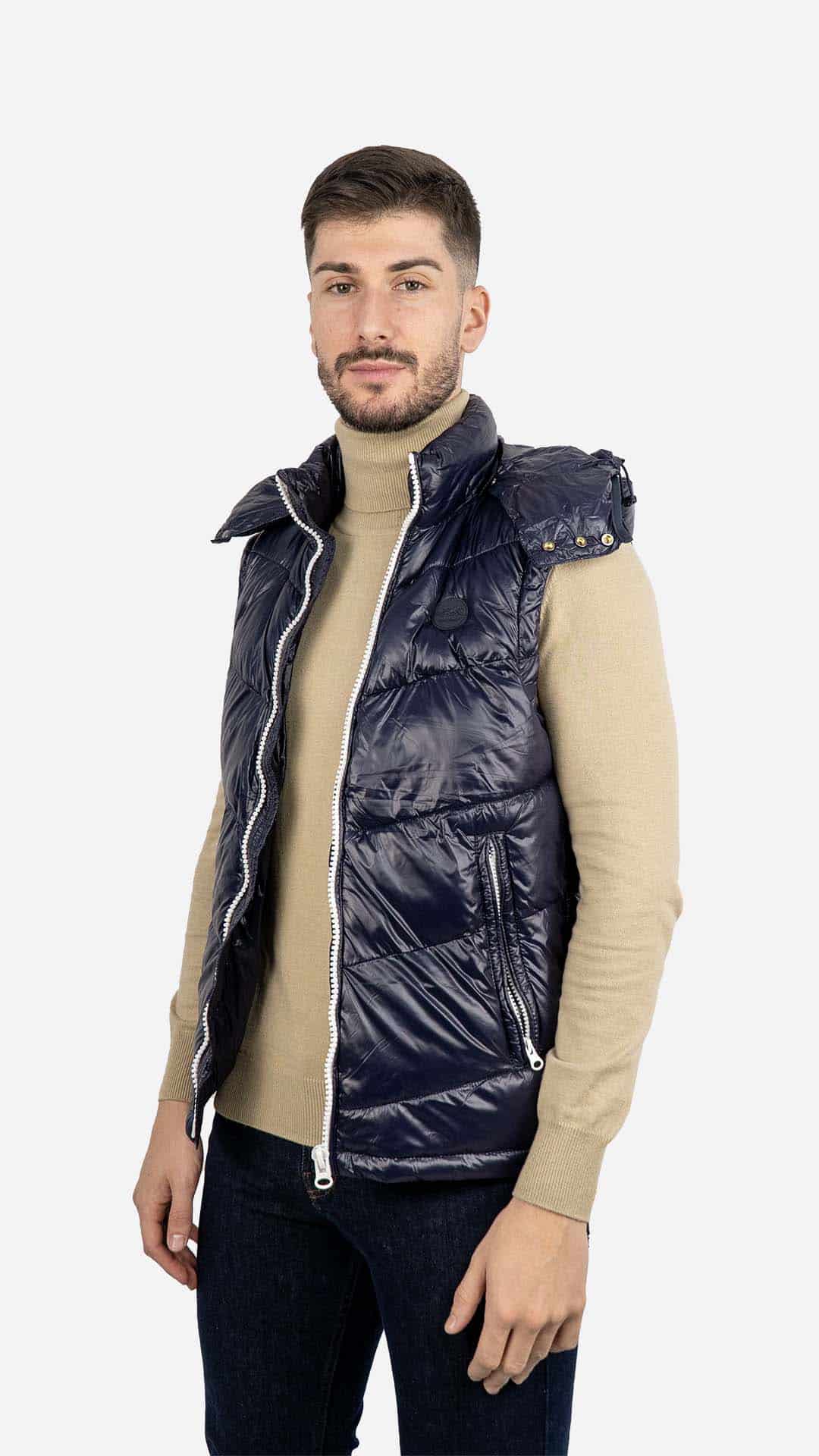 Colete com Capuz Azul