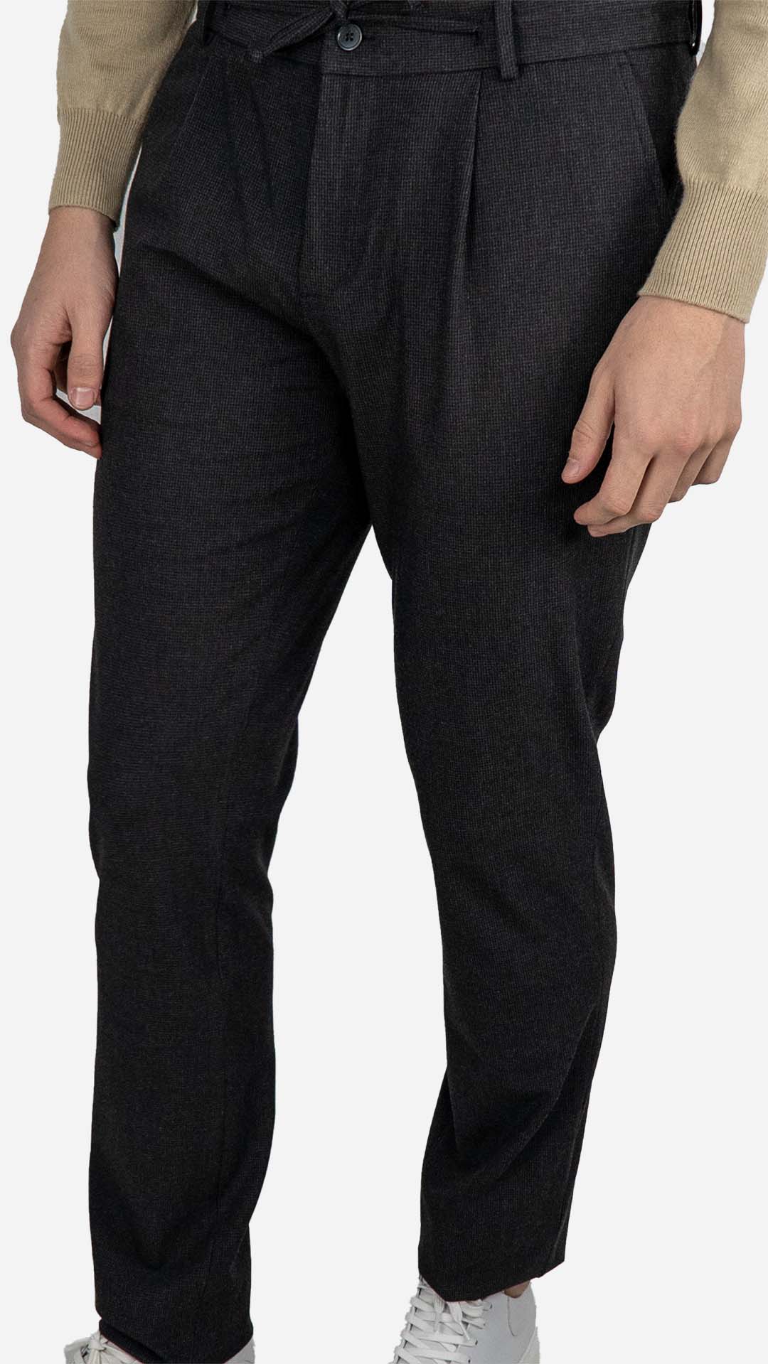 Calça travel preta