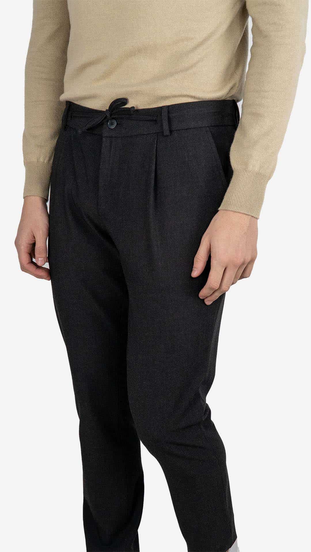 Calça travel preta
