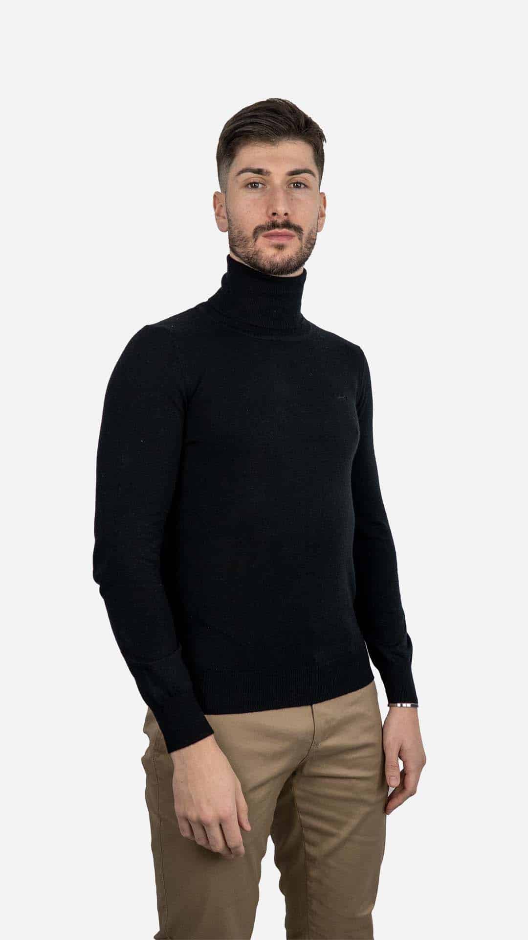 Camisola de Gola Alta Preta