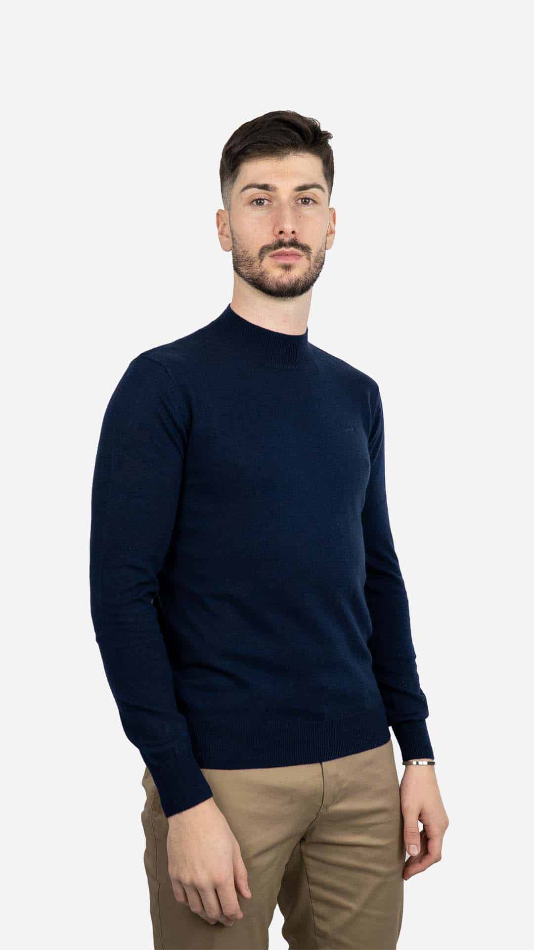 Camisola de Gola Azul