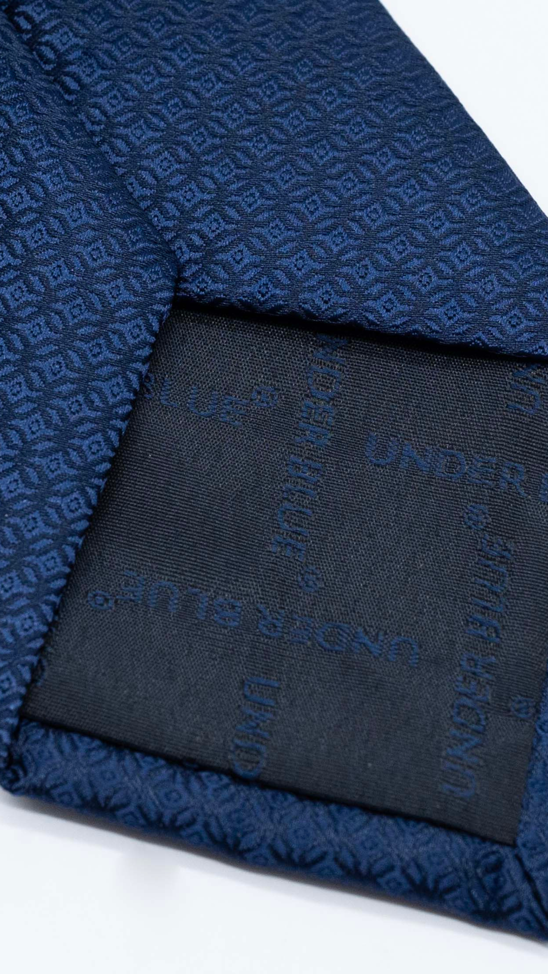 Gravata Regular Azul Escuro Com Padrão